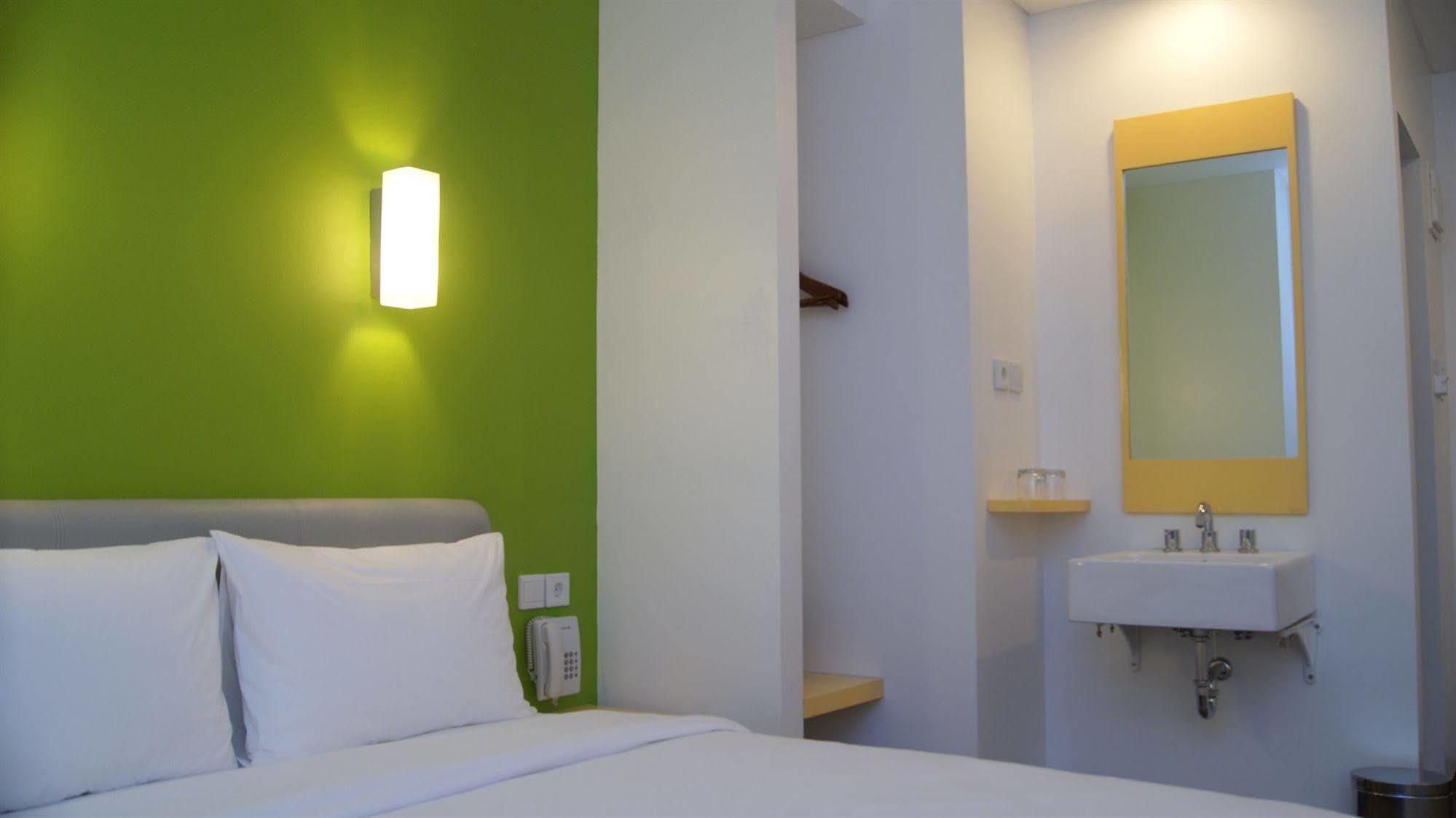 Amaris Hotel Mangga Besar Jakarta Exteriör bild